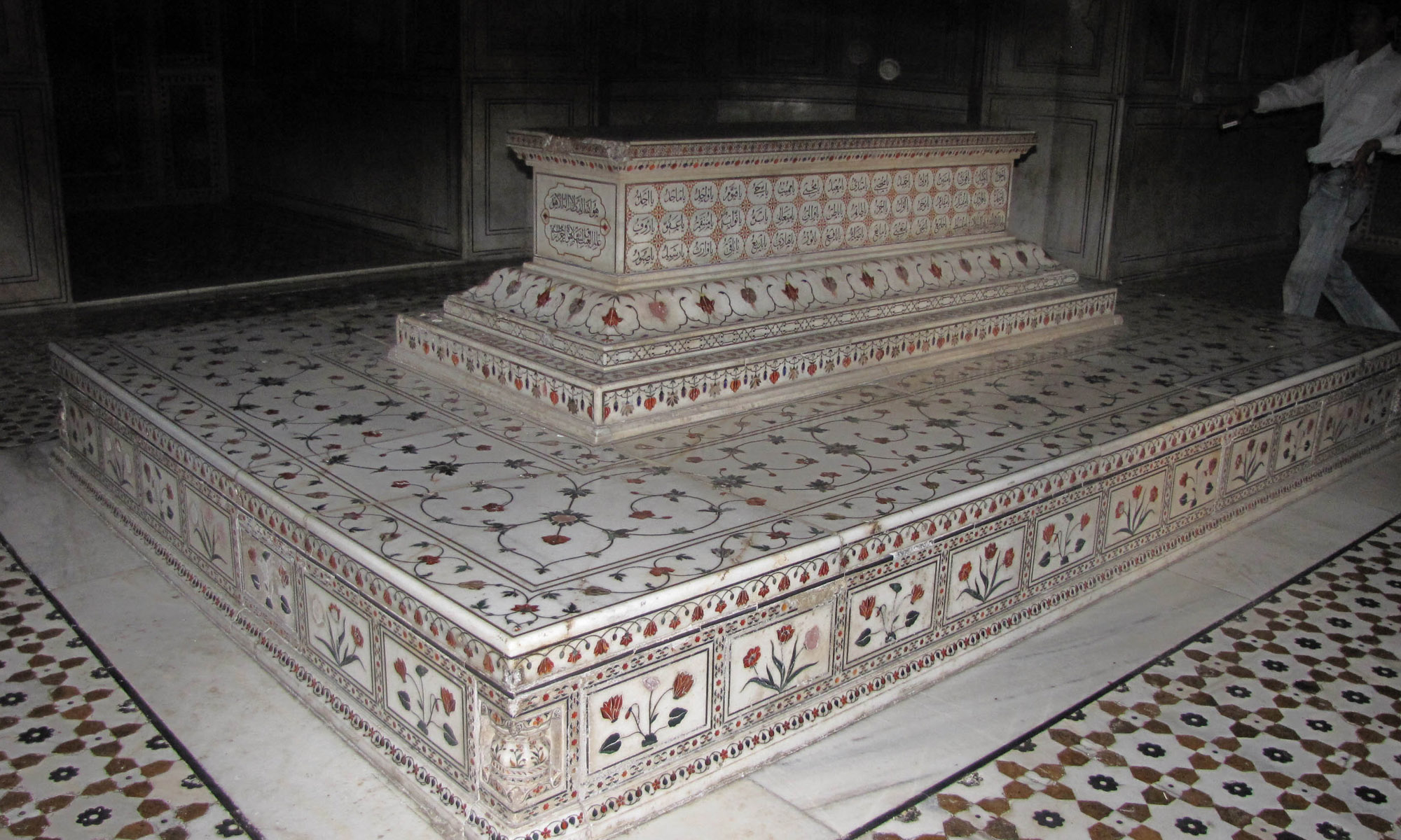 jehangir-tomb